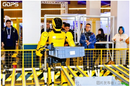 GDPS2025賽場直擊 開普勒大黃蜂顯神威，華東理工勇奪裝卸搬運賽桂冠